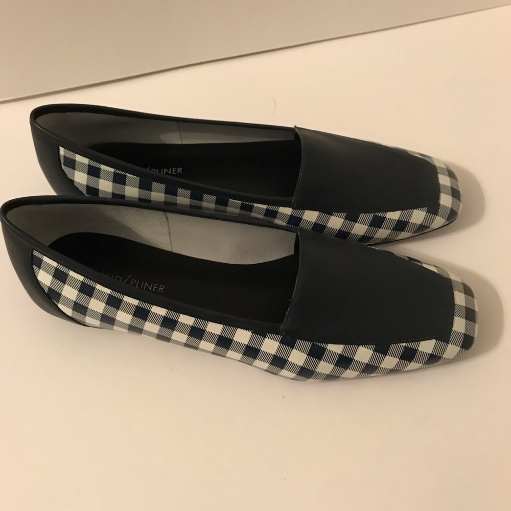 NIB Donald J Pilner blue leather loafers - Picture 6 of 7